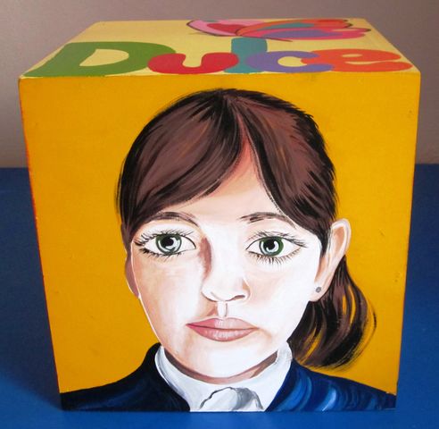 Representación ilustrativa de emociones a partir de un personaje real.